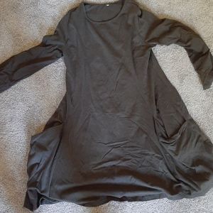 NEVER WORN flowy dress